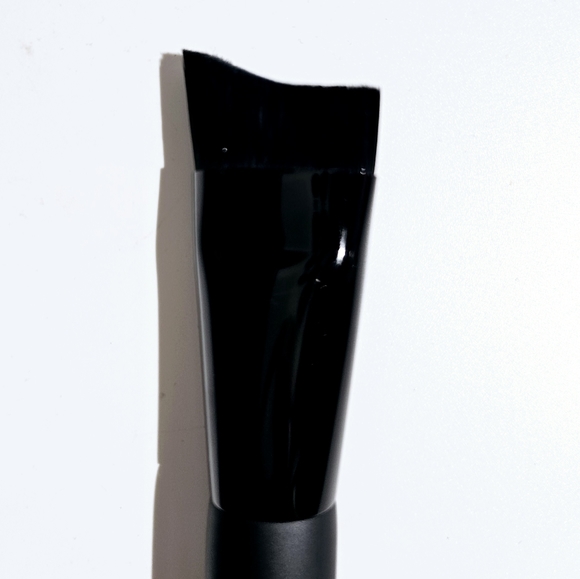 Sara adams cosmetiques Maxi Flat Contouring Angled Brush #06 - Picture 4 of 6